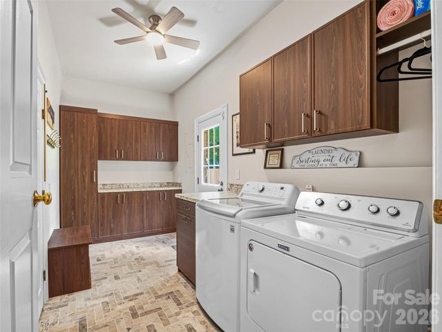 1005 Windsor Drive, Asheville, NC 28803