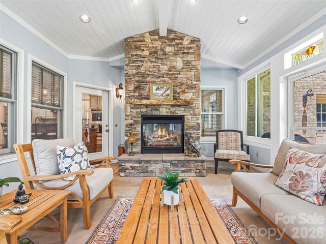 1005 Windsor Drive, Asheville, NC 28803