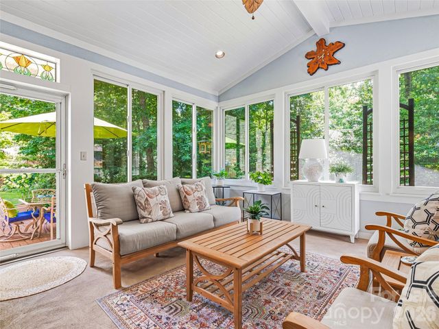 1005 Windsor Drive, Asheville, NC 28803