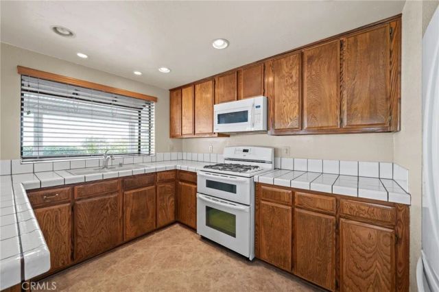 8537 Snow White Drive, El Cajon, CA 92021