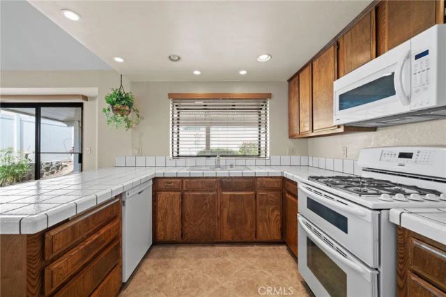 8537 Snow White Drive, El Cajon, CA 92021