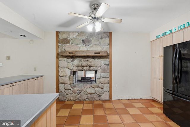 230 S PERKASIE RD, Perkasie, PA 18944
