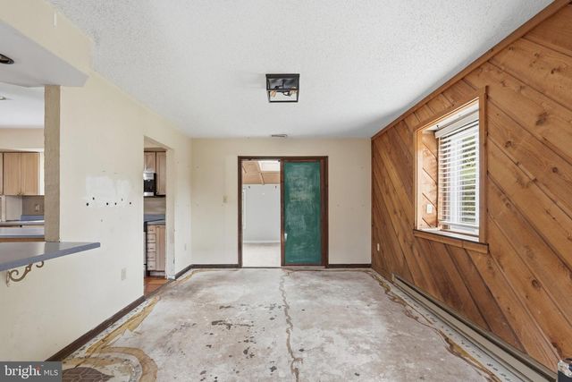 230 S PERKASIE RD, Perkasie, PA 18944