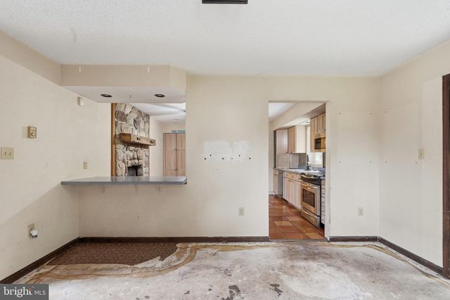 230 S PERKASIE RD, Perkasie, PA 18944