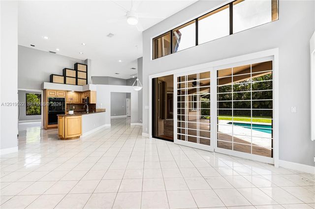 1256 S Manor Dr S, Weston, FL 33326
