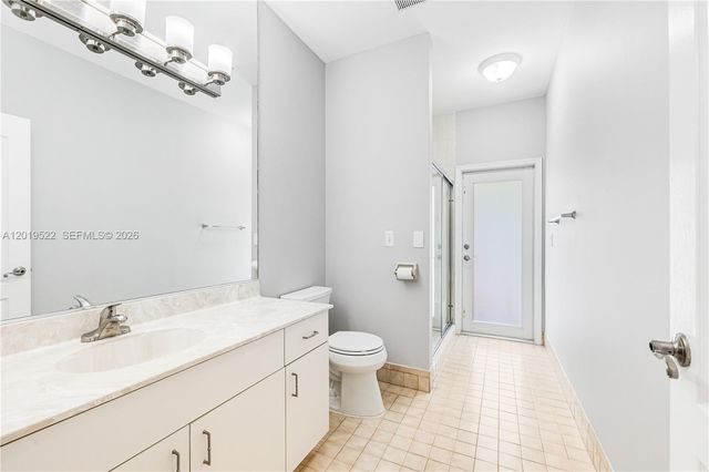 1256 S Manor Dr S, Weston, FL 33326