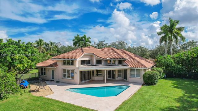 1256 S Manor Dr S, Weston, FL 33326