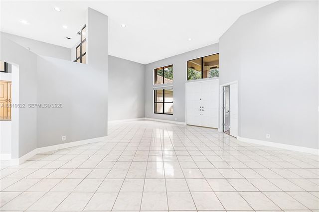 1256 S Manor Dr S, Weston, FL 33326