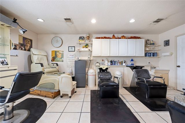 217 W Nelson Ave, Aransas Pass, TX 78336