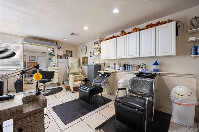 217 W Nelson Ave, Aransas Pass, TX 78336