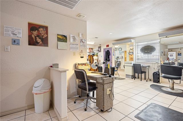 217 W Nelson Ave, Aransas Pass, TX 78336