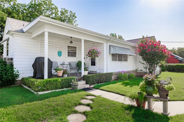 805 W 15th Street, Brady, TX 76825