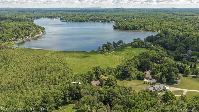12170 Shaffer Road, Springfield Charter Township, MI 48350