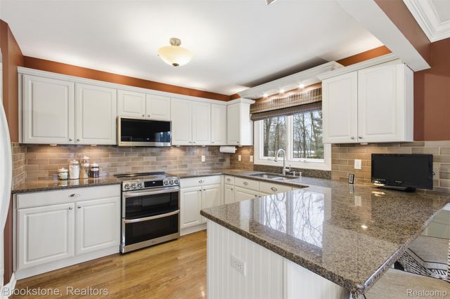 12170 Shaffer Road, Springfield Charter Township, MI 48350