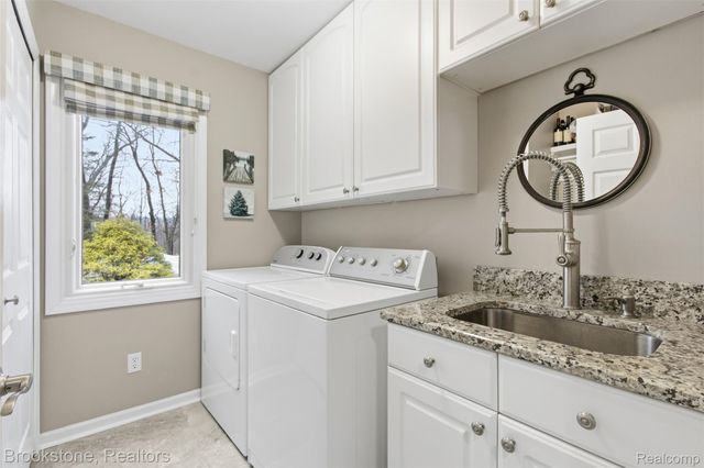 12170 Shaffer Road, Springfield Charter Township, MI 48350