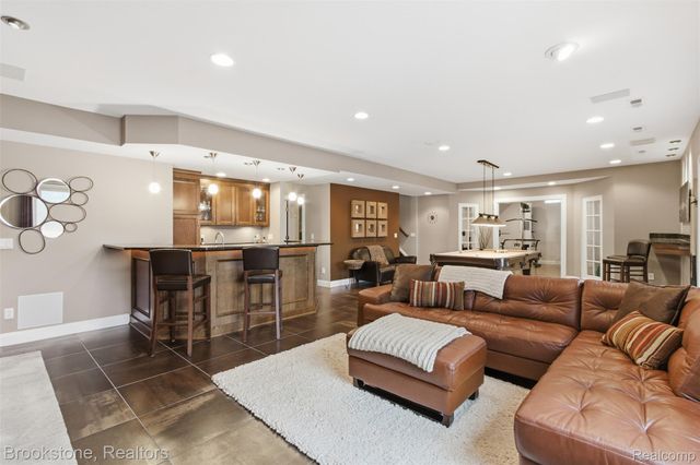 12170 Shaffer Road, Springfield Charter Township, MI 48350