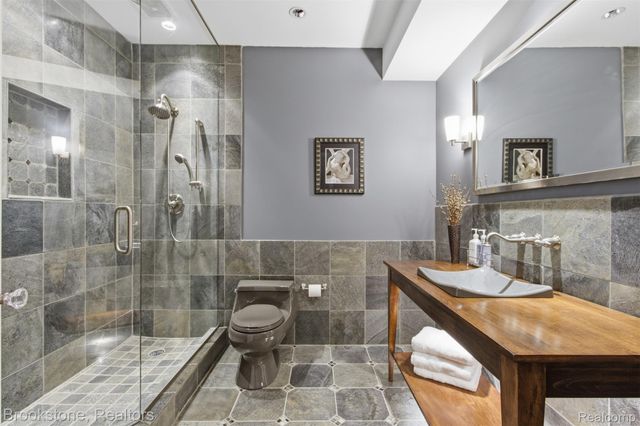 12170 Shaffer Road, Springfield Charter Township, MI 48350