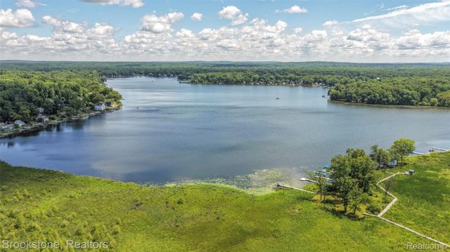 12170 Shaffer Road, Springfield Charter Township, MI 48350
