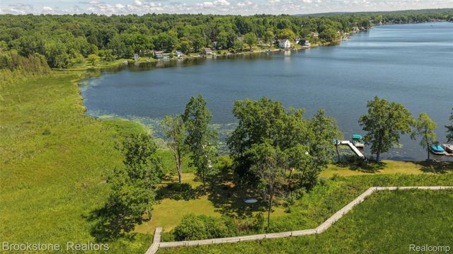 12170 Shaffer Road, Springfield Charter Township, MI 48350
