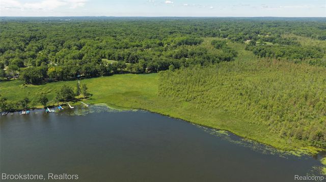 12170 Shaffer Road, Springfield Charter Township, MI 48350