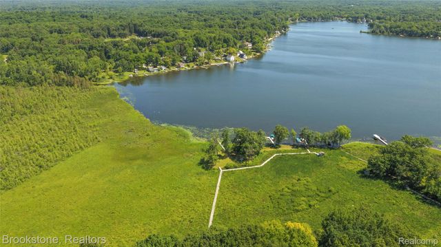 12170 Shaffer Road, Springfield Charter Township, MI 48350