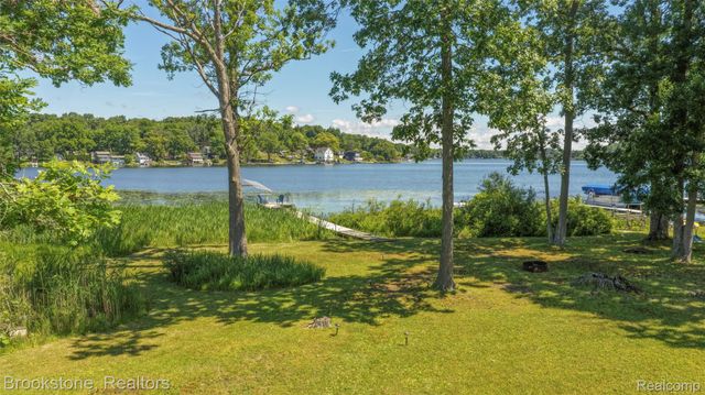 12170 Shaffer Road, Springfield Charter Township, MI 48350
