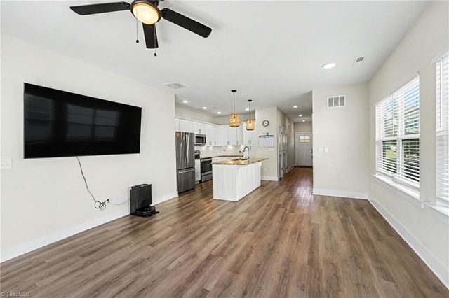 4925 Cannon Crossing Circle, Greensboro, NC 27410