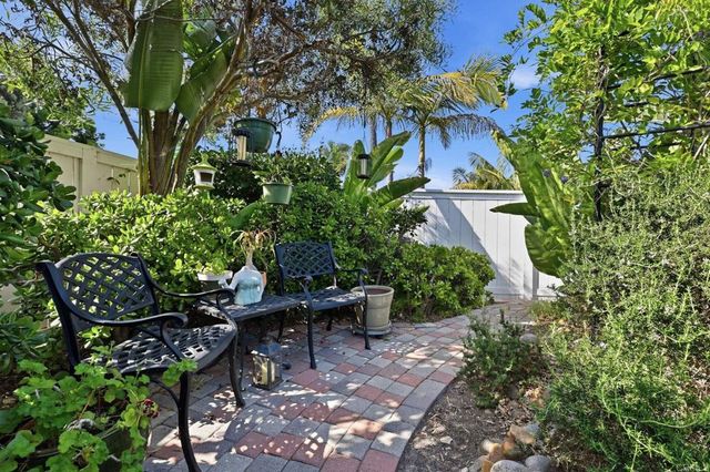 1066 Guildford Court, Encinitas, CA 92024