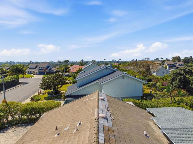 1066 Guildford Court, Encinitas, CA 92024