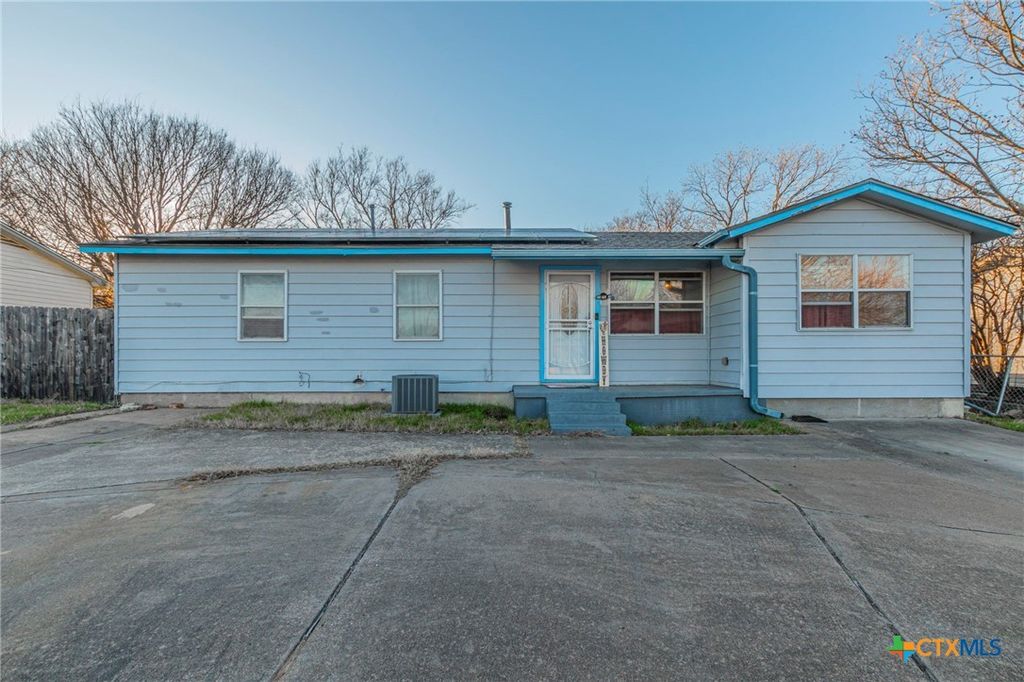 1102 S 27th Street, Copperas Cove, TX 76522