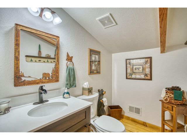 320 Del Monte Rd, Berthoud, CO 80513