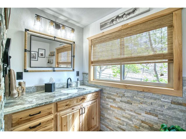 320 Del Monte Rd, Berthoud, CO 80513