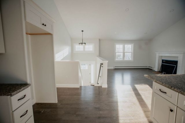 572 Wheelwright Rd, Barre, MA 01005