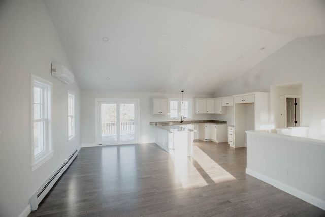 572 Wheelwright Rd, Barre, MA 01005