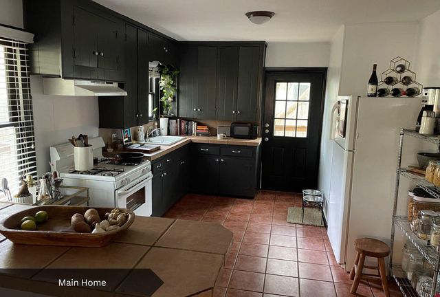 4425 Diane DR, Austin, TX 78745