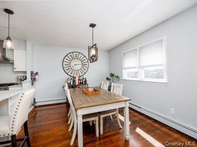 825 E Park Avenue, Long Beach, NY 11561