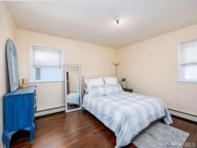 825 E Park Avenue, Long Beach, NY 11561