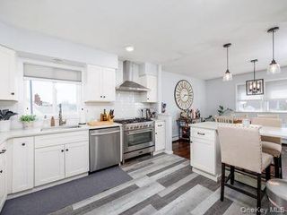 825 E Park Avenue, Long Beach, NY 11561