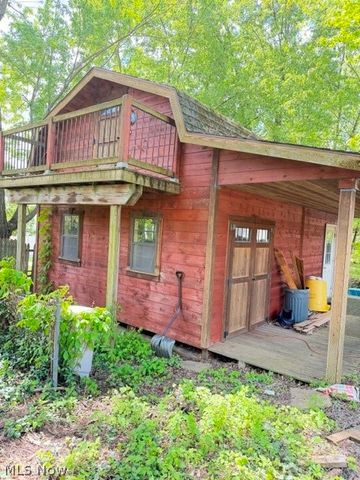1706 Hampton Road, Akron, OH 44305