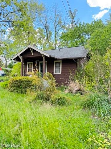 1706 Hampton Road, Akron, OH 44305