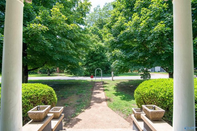 25374 Children Street, Elkmont, AL 35620