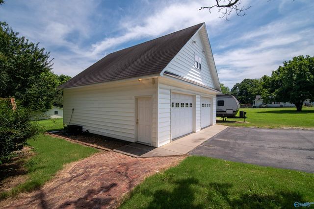 25374 Children Street, Elkmont, AL 35620