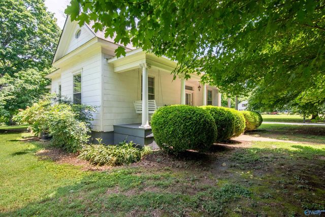 25374 Children Street, Elkmont, AL 35620