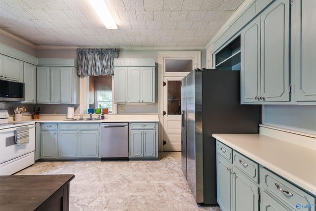 25374 Children Street, Elkmont, AL 35620