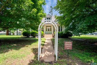 25374 Children Street, Elkmont, AL 35620