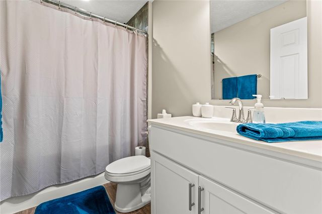 307 Regent Court, Mcdonald, PA 15057