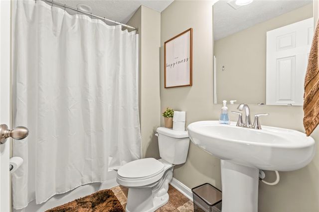 307 Regent Court, Mcdonald, PA 15057