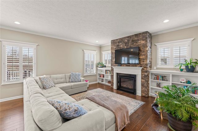 307 Regent Court, Mcdonald, PA 15057