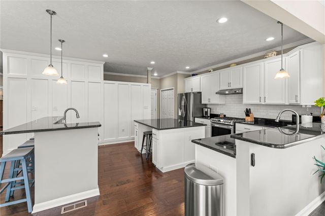 307 Regent Court, Mcdonald, PA 15057