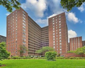 98-20 62 Drive 2k, Rego Park, NY 11374